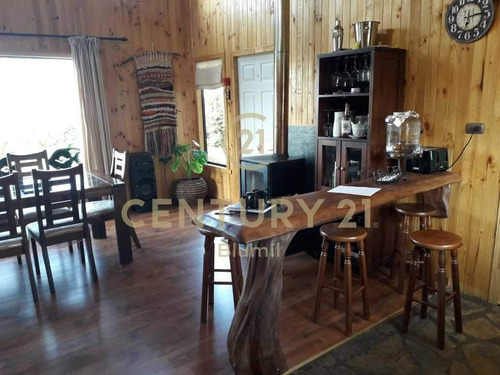 Casa Con Dos Cabañas, Puerto Varas, 6.794 Uf