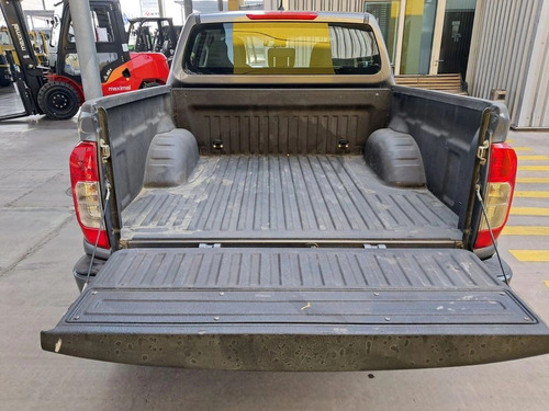 Nissan Navara NAVARA D CAB 4X4 2.3 AT