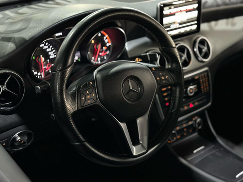 Mercedes-Benz Classe Cla CLA-200 FIRST EDITION 1.6 TB 16V AUT.