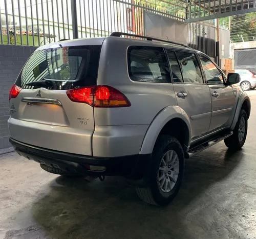 Mitsubishi Montero Gls