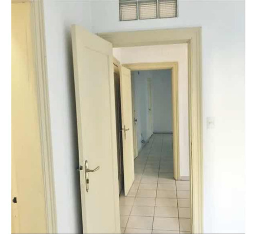 Sala Comercial Com Banheiro E Copa
