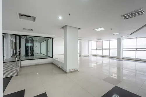 Edificio En Arriendo/venta En Chico Norte. Cod A1094082