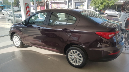 Imagen 8 de 25 de Fiat Cronos Drive 1.3 Pack Conect. 1.3 My23