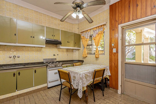 Venta Casa 5 Ambientes En Moron Norte