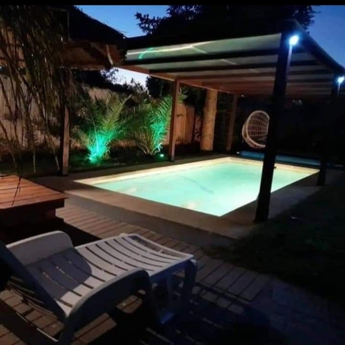 Casa Piscina Climatizada A 34 Grados, Con Cerramiento En Pvc. En Parque Del Plata