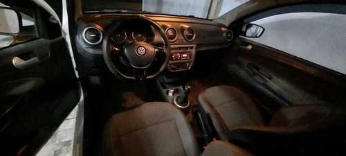 Imagem 4 de 8 de Volkswagen Saveiro 1.6 Trend Cab. Estendida Total Flex 2p
