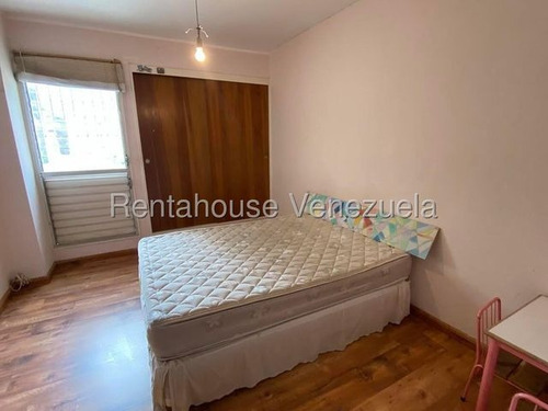Amplio Apartamento En La Urbina, Codg Mas 25-20975