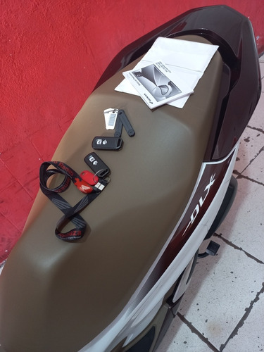 Imagem 10 de 15 de Honda Pcx 150 Dlx 2021 Com Apenas 4196km Super Nova