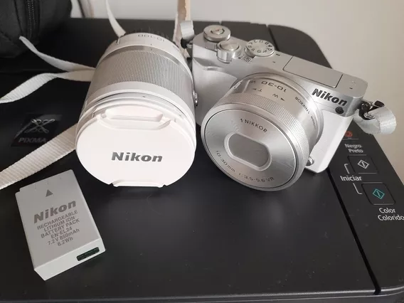 Camara Nikon 1 J5 Mi Con Lente 10-30mm + 10-100mm