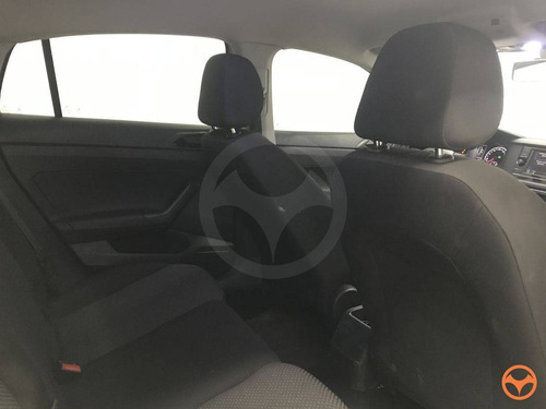 Imagem 14 de 15 de Volkswagen Virtus 1.6 Msi Total Flex Automático