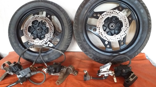 Imagen 1 de 8 de Llantas Para Honda Tornado Motard
