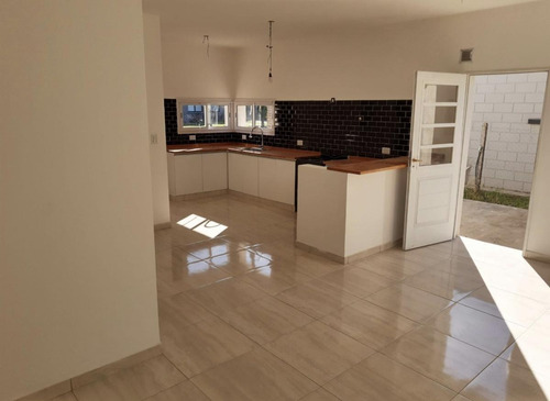 Imagen 7 de 9 de Casa - San Ramiro