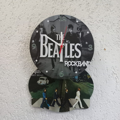 Relógio Parede Com  Pêndulo - The Beatles Band  A Pilhas