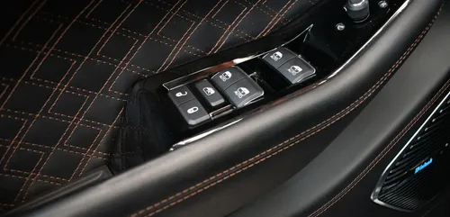 Jeep Grand Cherokee 5.7 V8 Summit 4x4 At