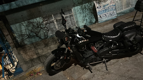 Indian Scout Bobber Sixty Negra