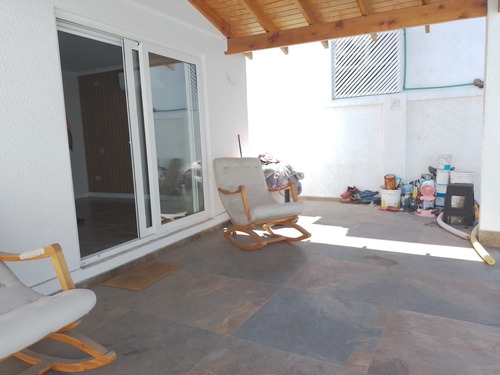 Vendo Casa La Cisterna 5d-4b-3e Y Piscina Y Quincho