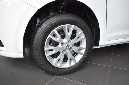 Imagen 10 de 15 de Renault Sandero Life+ Ultimas Unidades + Póliza Todo Riesgo