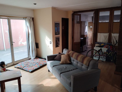 Venta Casa Y Local - Azul