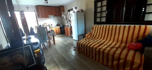 Imagem 6 de 10 de Casa No Bairro Ana Maria-criciuma Sc