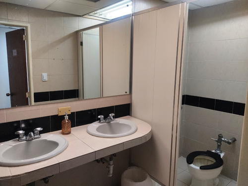 Imagen 13 de 16 de Cubiculos Oficinas En Alquiler Centro Comercial Libertador
