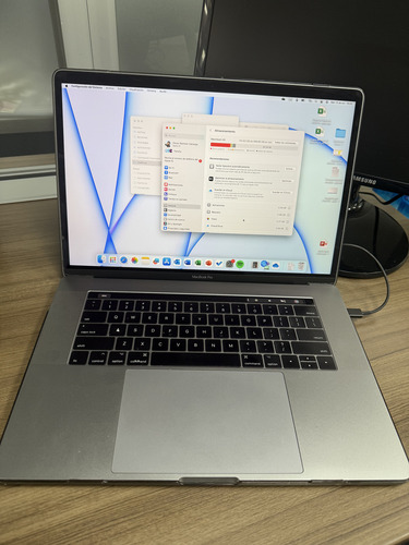 Macbook Pro 15 Pulgadas 2017 Intel Core I7 512gb (Usado)