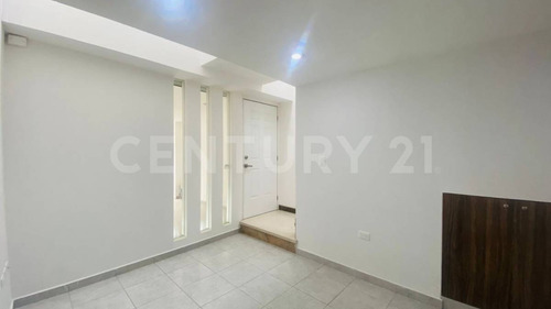 Casa En Venta En Conjunto La Rivera Cerca De Periferico Y Udlap
