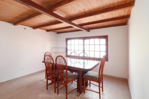 Inmejorable Inmueble Con Local Al Frente - San Isidro