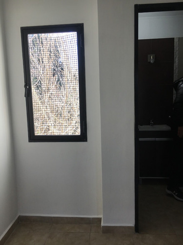 Monoambiente Con Cochera - Alquiler - Villa Sarmiento
