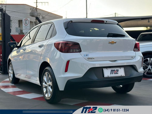 Chevrolet Onix HATCH LT 1.0 12V FLEX 5P MEC.