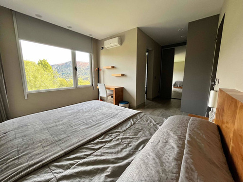 Imagen 13 de 16 de Alquiler De Casa Con Pileta, Gimnasio Y Quincho En Barrio Arelauquen. También Venta Dueño Directo.