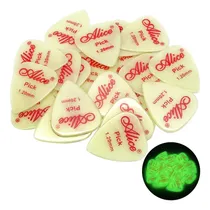 Comprar Set 6 Plumillas Alice Puas P\u002F Guitarra Brilla En Oscuridad