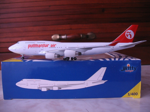 Avion Boeing 747-400 De Pullmantur Air En La Escala 1:400