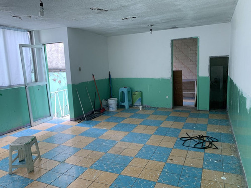 Casa Con Uso Desuelo En Venta En Jardin Balbuena, Cdmx