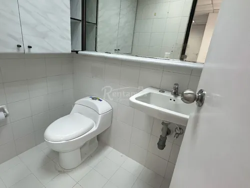 Oficina En Arriendo En El Poblado. Cod A775949