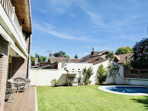 Cómoda Casa En Venta Y Alquiler En Martinez.