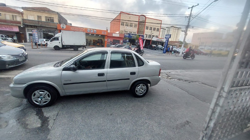 Chevrolet Corsa Classic 1.0 Life 4p Gasolina