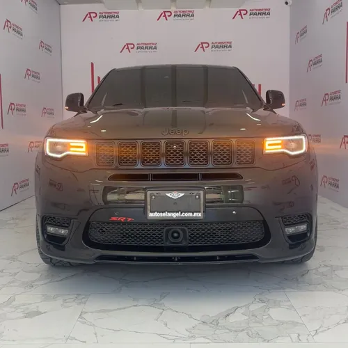 comprar Jeep Grand Cherokee 6.4 Srt-8 At