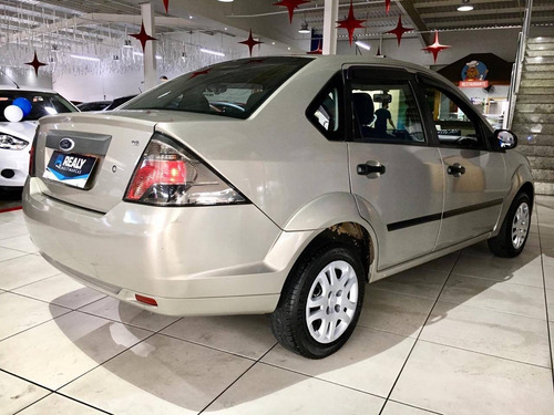 Ford Fiesta 1.6 Mpi Sedan 8v Flex 4p Manual