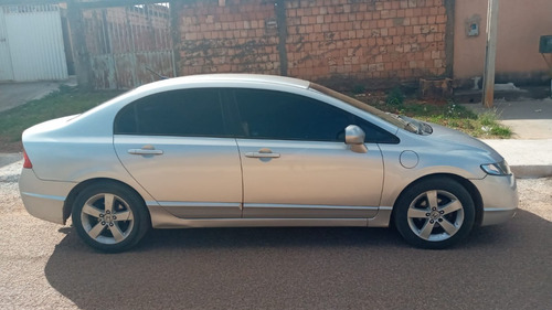 Imagem 5 de 7 de Honda Civic 1.8 Lxs Flex 4p