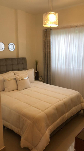 Imagen 8 de 10 de Townhouse En Venta El Castaño 0412-8887550