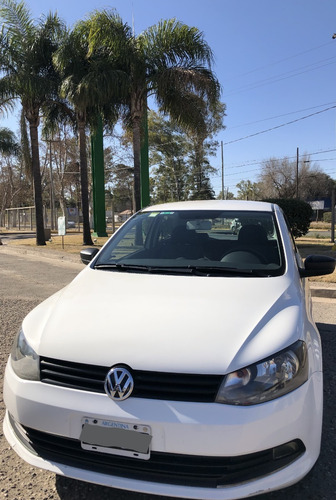Imagen 4 de 15 de Volkswagen Gol Trend 1.6 Pack I 2014 95.000 Km. Blanco 3p
