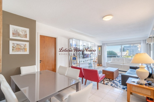 Imagen 5 de 16 de Venta Apartamento 2 Dormitorios Y Medios En Playa Brava, Punta Del Este
