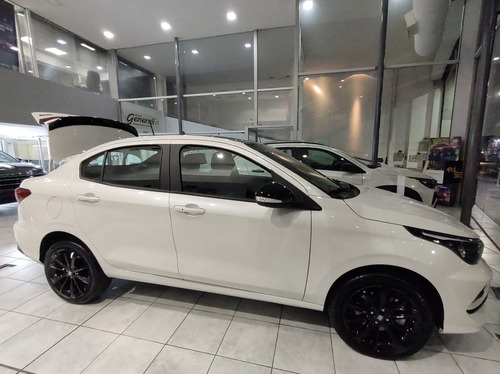 Imagen 20 de 23 de Fiat Cronos Precision 1.8 16v Hgt (dr)