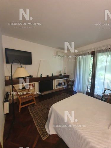 Casa Exclusiva En La Zona Del Golf, Oportunidad En Punta Del Este.- Ref: 2080