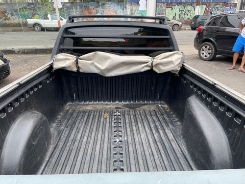 Imagem 8 de 8 de Volkswagen Saveiro 1.6 Cs