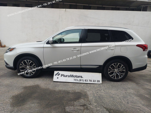 Imagen 8 de 15 de Mitsubishi Outlander S E Aut C V T 2018 Tela Quemacocos Cli