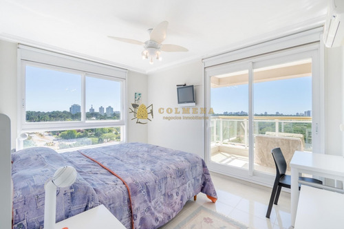 Apartamento De Tres Dormitorios Y Servicio En Venta Le Jardin- Ref: 4043