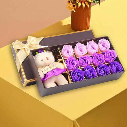 Caja De Para Novia O Mamá Con Oso Y Rosas Aromáticas Color Violeta