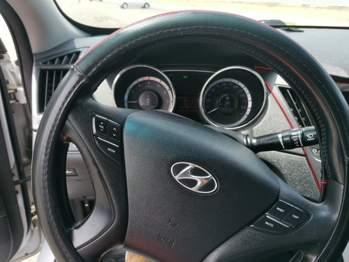 Imagen 13 de 16 de Hyundai Sonata Full