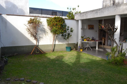 Imagen 22 de 23 de Casa De 5 Amb. Con Parque En Ramos Mejia